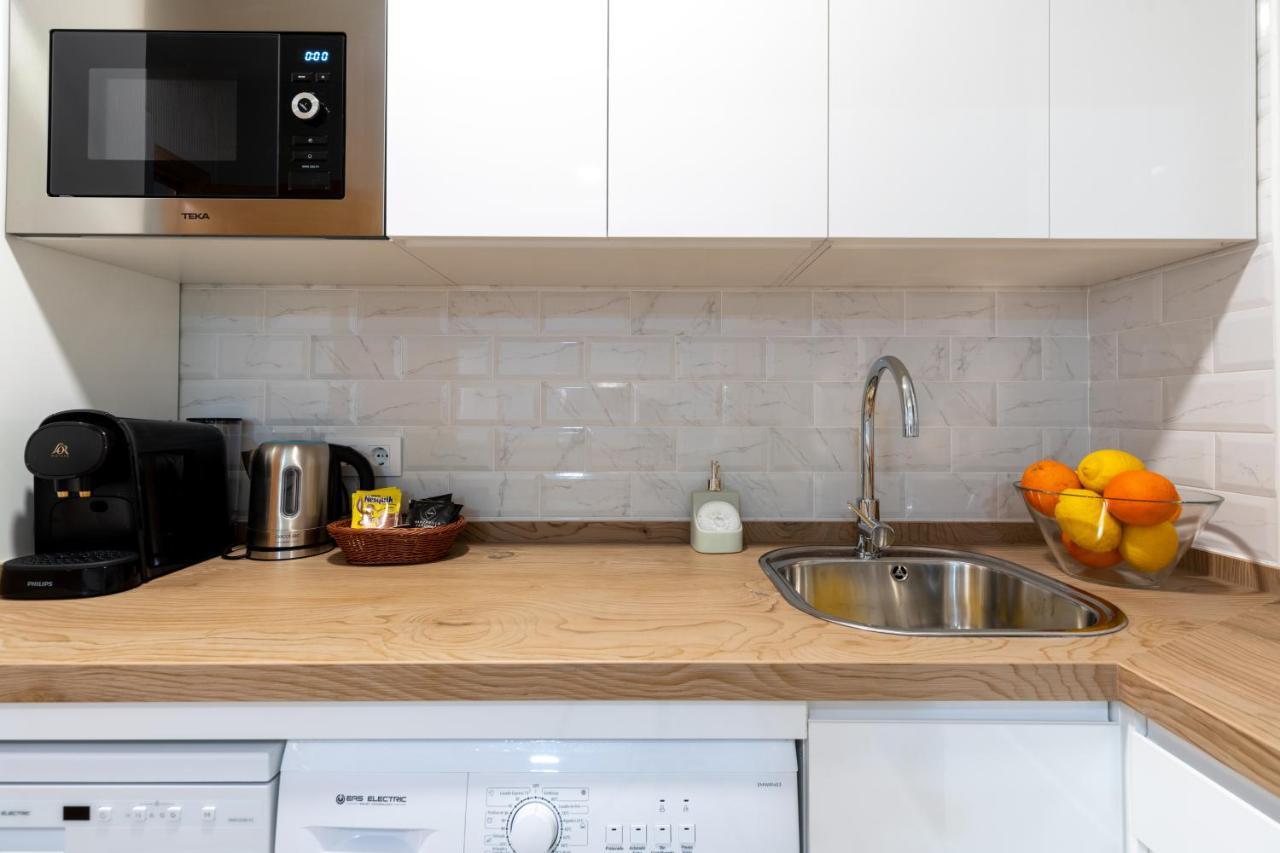 Apartamento Con Garaje, Centro De Sevilla Kültér fotó