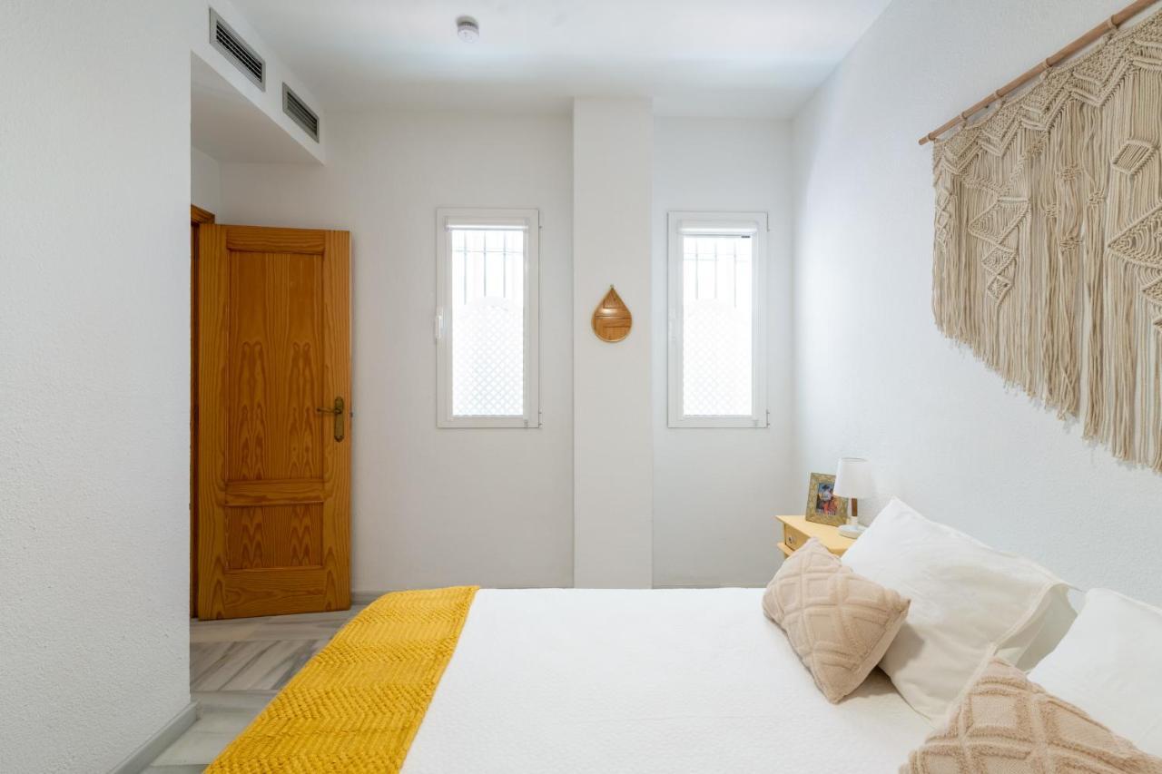 Apartamento Con Garaje, Centro De Sevilla Kültér fotó