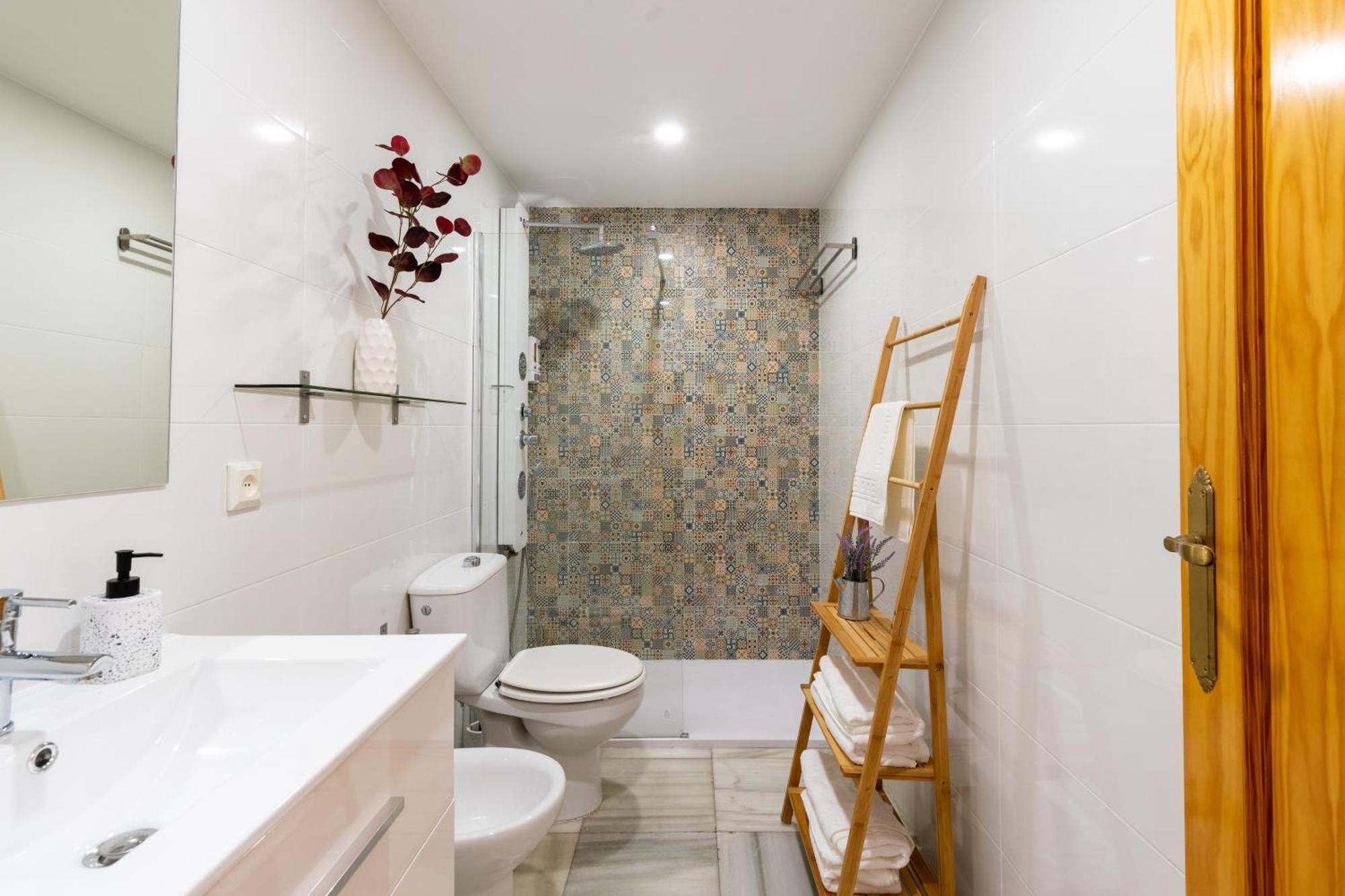 Apartamento Con Garaje, Centro De Sevilla Kültér fotó
